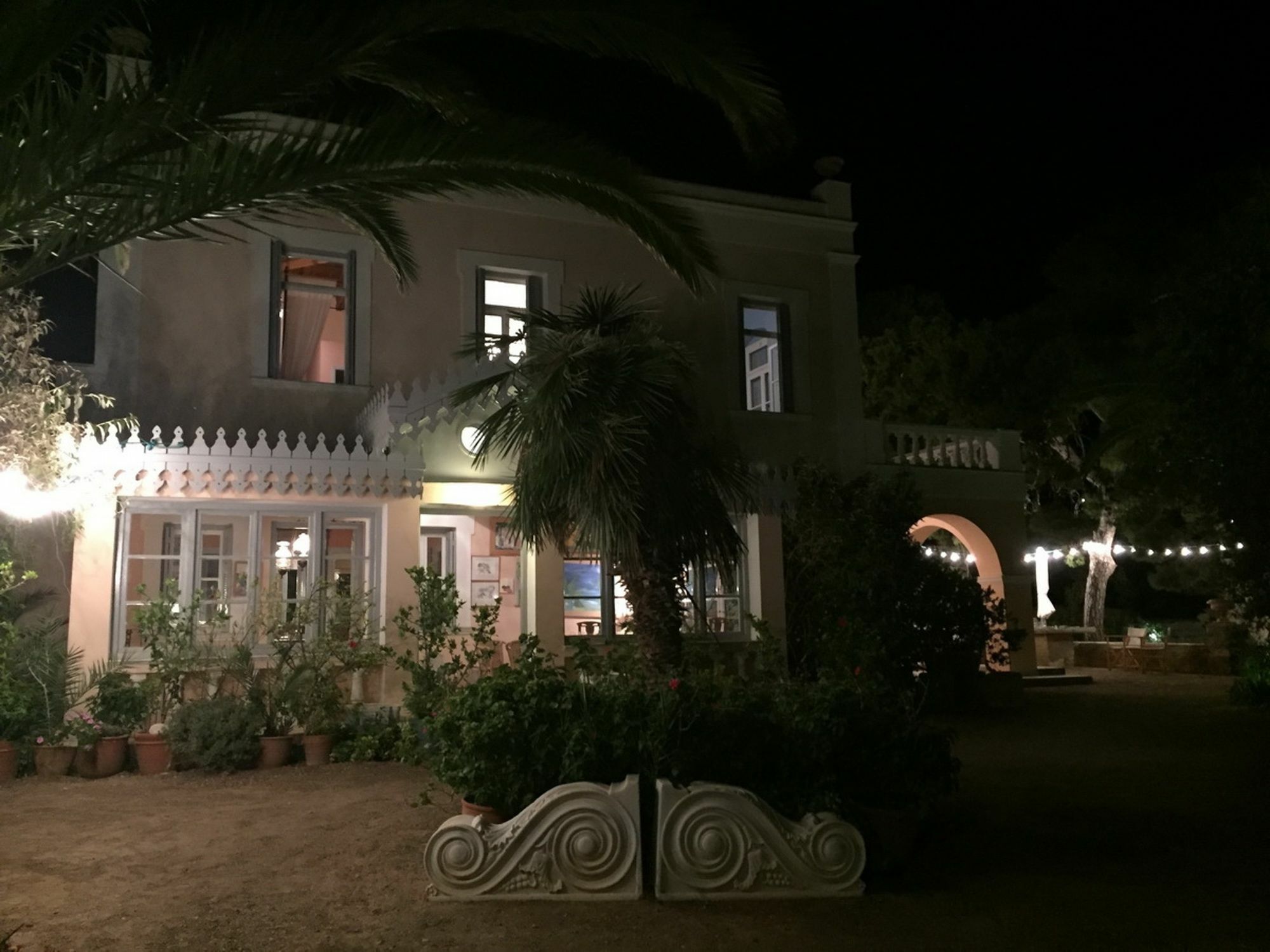 Aristocratic 19Th Century Neo Classical Mansion With Private Pool Finikas  Dış mekan fotoğraf
